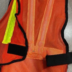 GLO LED high visibility surveyors safety vest with flashing light new.